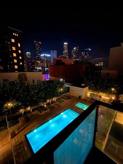 شقة Downtown Paradise Escape With 2 Pools / Hot Tubs لوس أنجلوس المظهر الخارجي الصورة