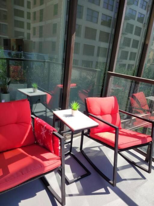 شقة Downtown Paradise Escape With 2 Pools / Hot Tubs لوس أنجلوس المظهر الخارجي الصورة