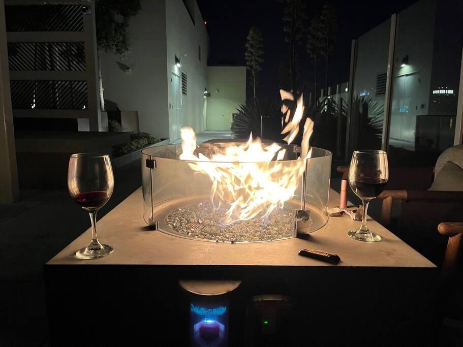 شقة Downtown Paradise Escape With 2 Pools / Hot Tubs لوس أنجلوس المظهر الخارجي الصورة